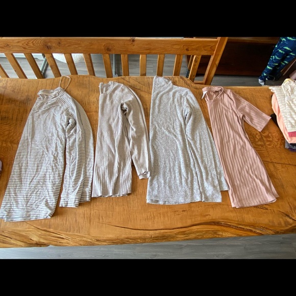 Maternity Lot. Size Small - Picture 3 of 9
